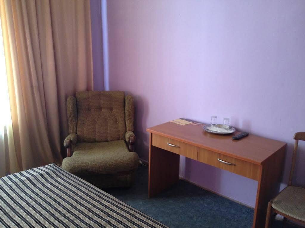 Kolos Hotel Obolon Kiev Exterior foto